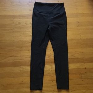 Outdoor Voices High-Rise Warmup Leggings Medium